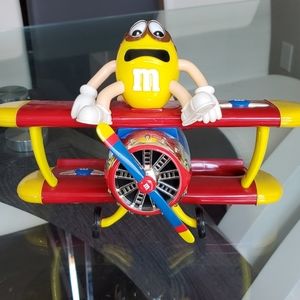 M&m vintage air flying acrobats dispenser